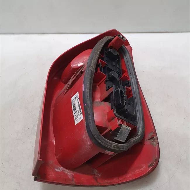 Fanale posteriore sinistro