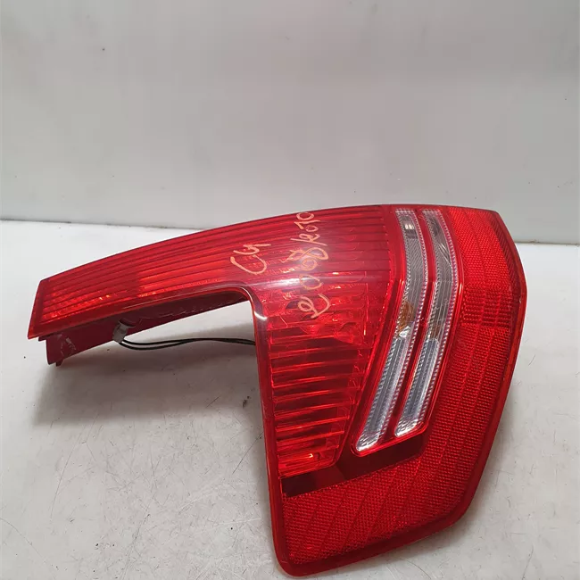 Fanale posteriore sinistro