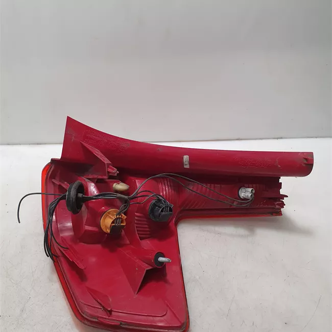 Fanale posteriore sinistro