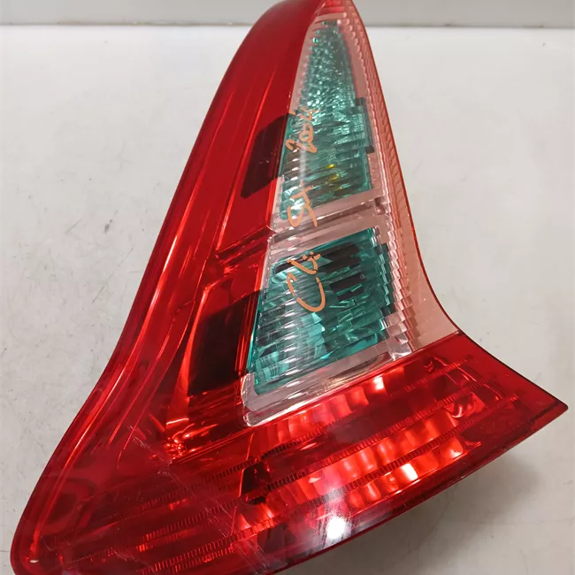 Fanale posteriore sinistro