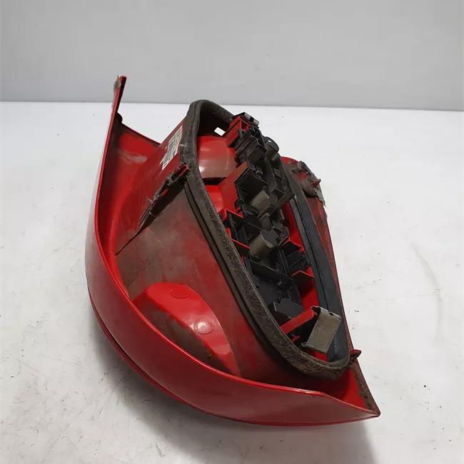 Fanale posteriore sinistro