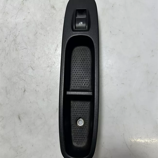 Interruttore alzacristalli porta anteriore