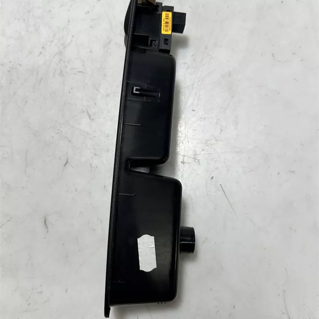 Interruttore alzacristalli porta anteriore