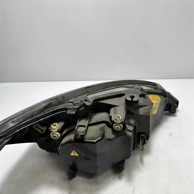 Proiettore sinistro Xeno