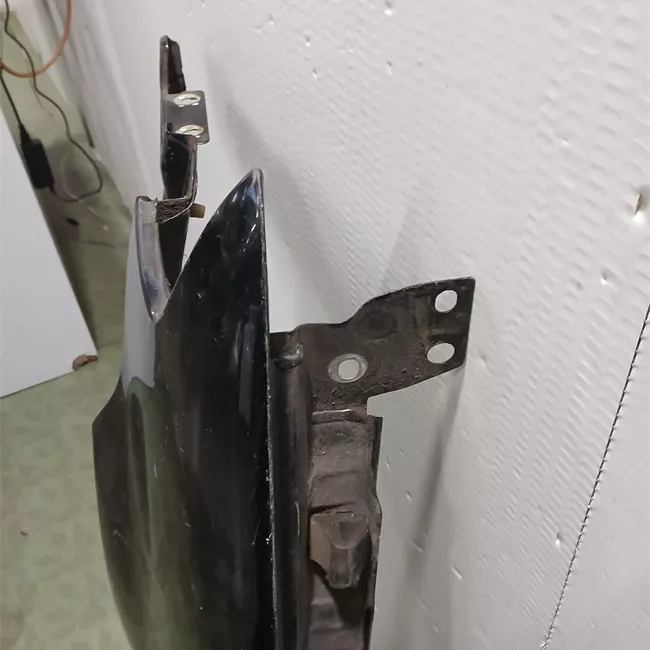 Parafango anteriore destro