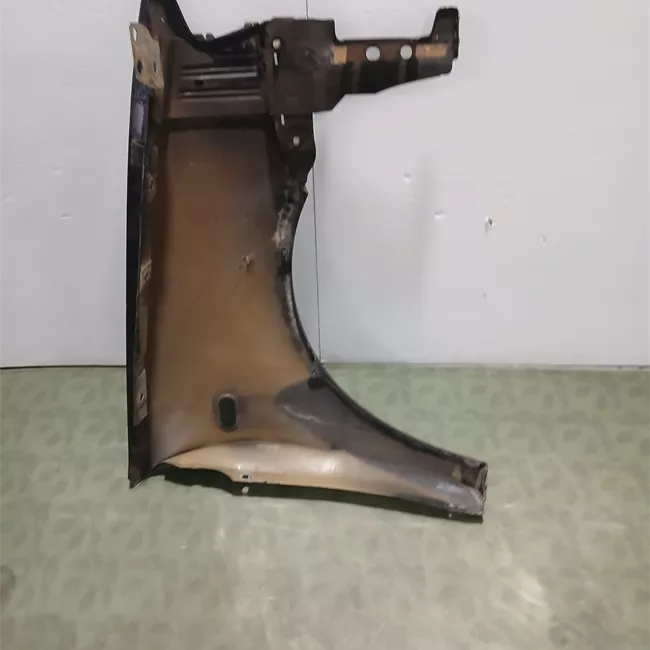 Parafango anteriore destro