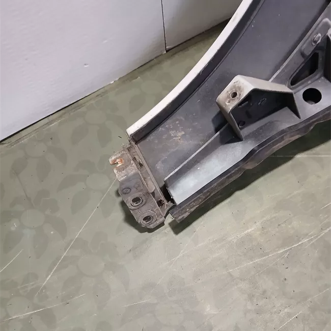 Parafango anteriore destro primer