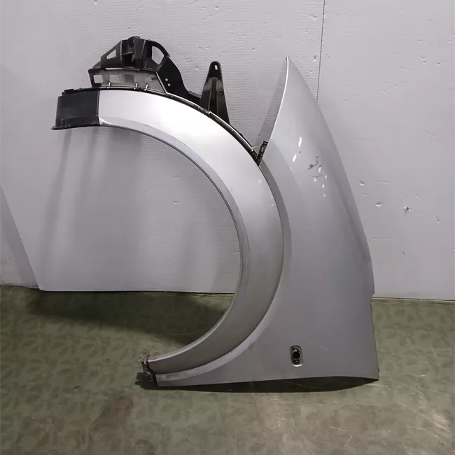 Parafango anteriore sinistro primer