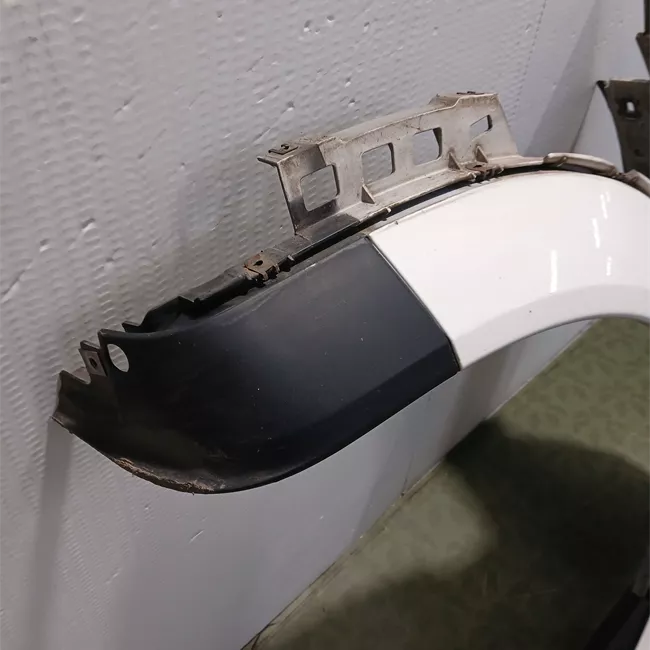 Parafango anteriore sinistro primer