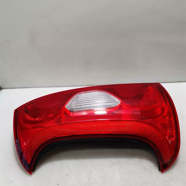 Fanale posteriore sinistro