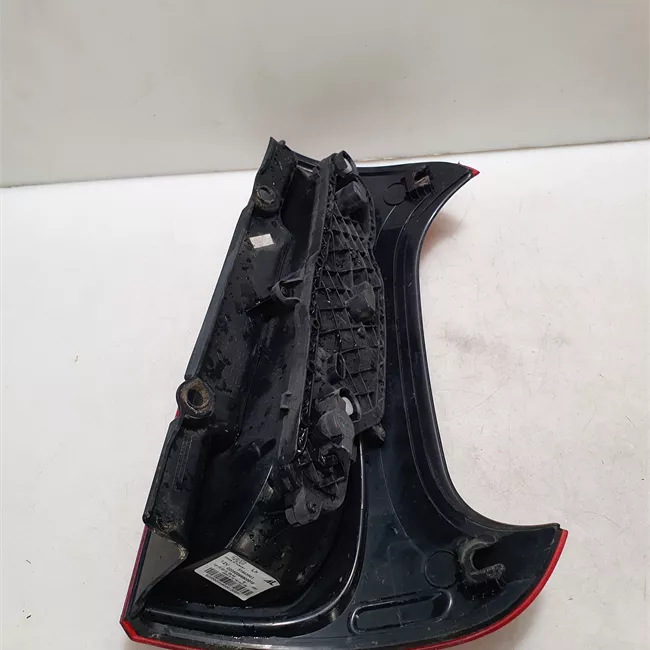 Fanale posteriore sinistro