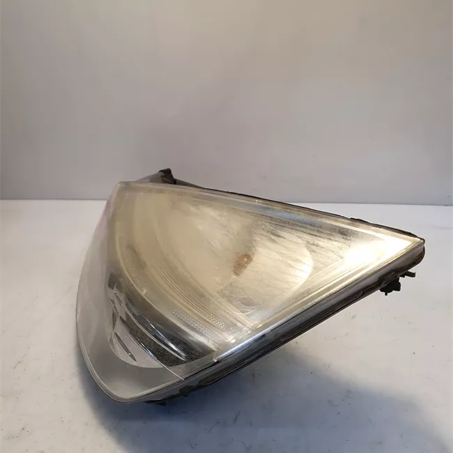 Proiettore sinistro Xenon