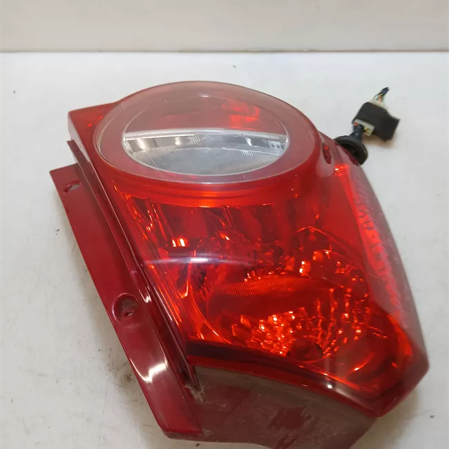 Fanale posteriore sinistro