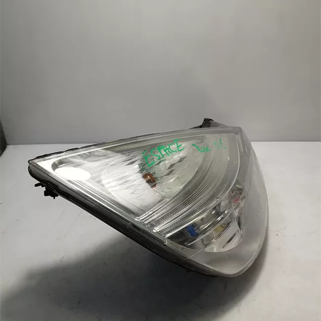 Proiettore destro Xenon