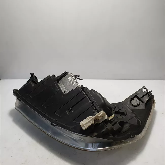 Proiettore destro Xenon
