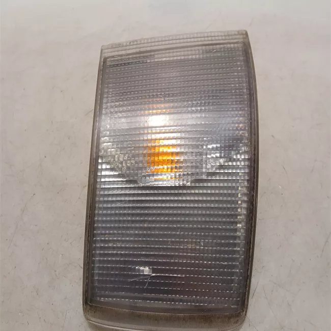 Proiettore fendinebbia destro Completo