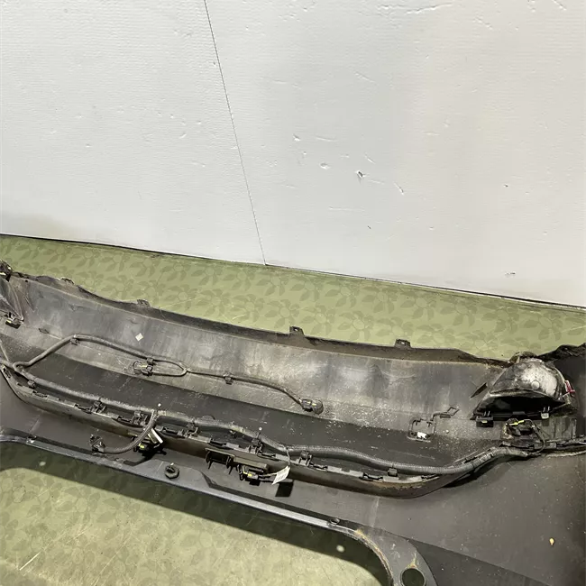 Paraurti posteriore superiore primer