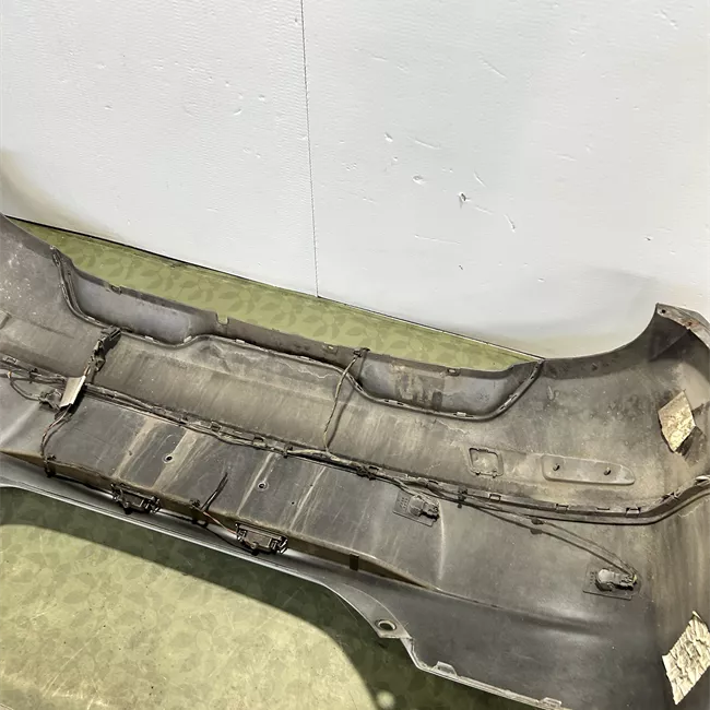 Paraurti posteriore superiore con sensore parcheggio