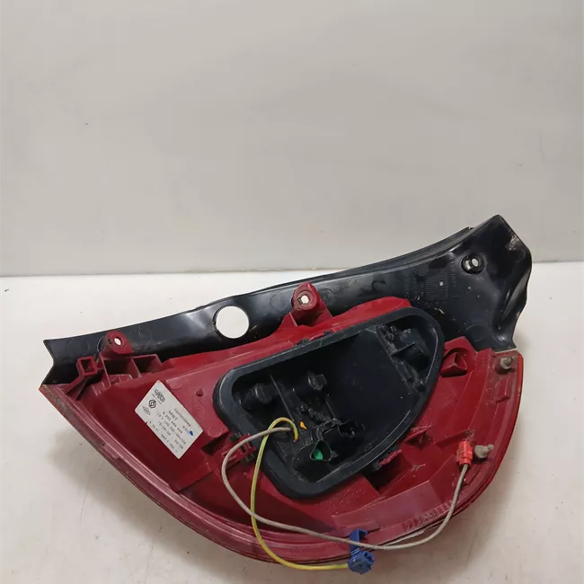 Fanale posteriore sinistro