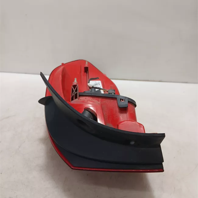 Fanale posteriore sinistro