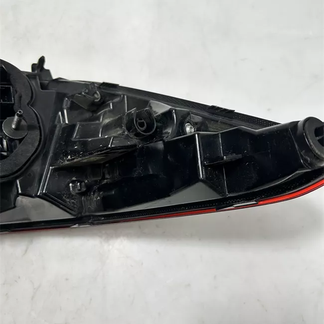 Fanale posteriore parte esterno destro