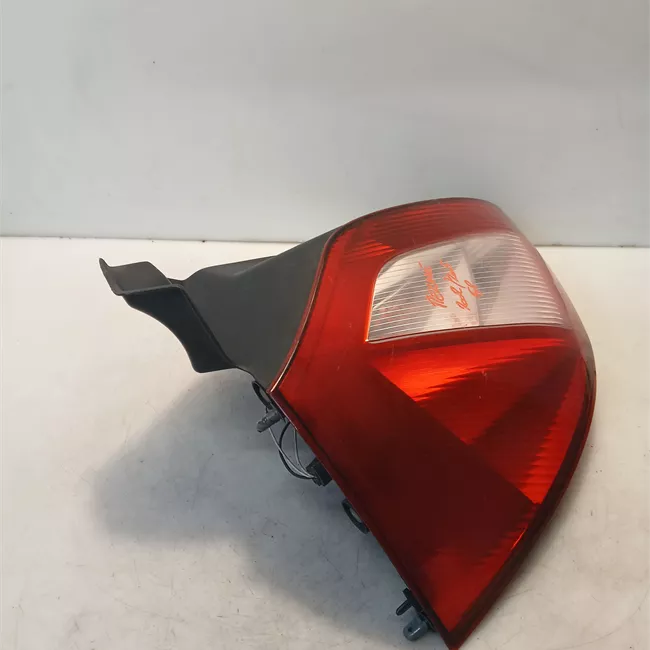 Fanale posteriore sinistro