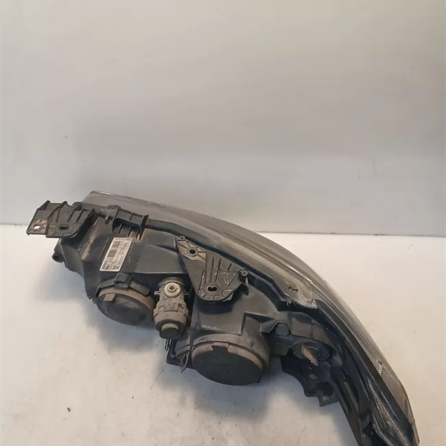 Proiettore destro Xenon