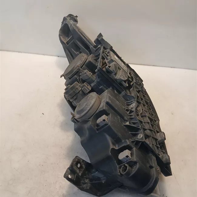 Proiettore destro Xenon