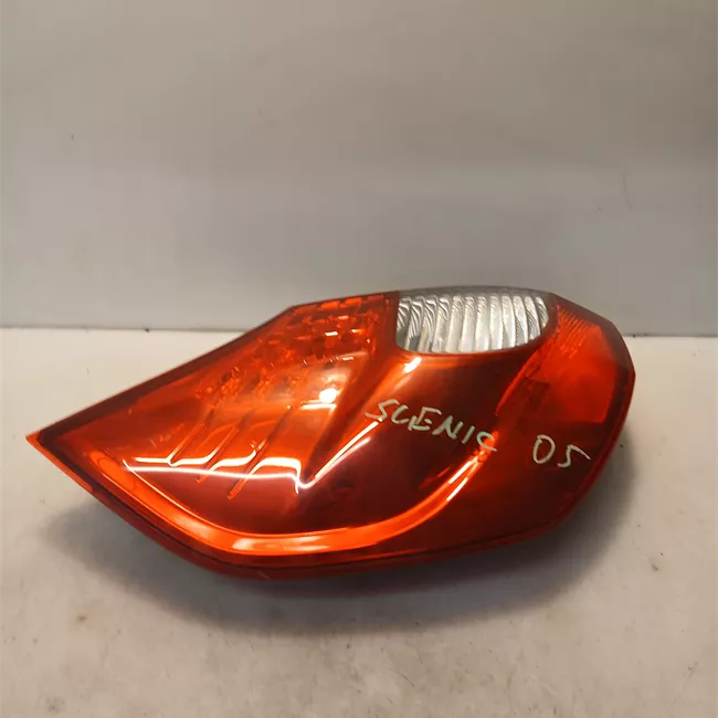 Fanale posteriore sinistro