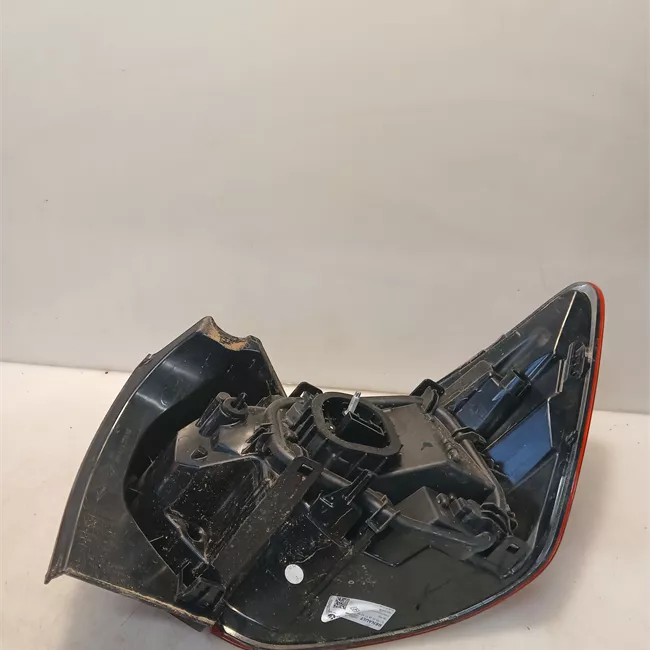 Fanale posteriore sinistro