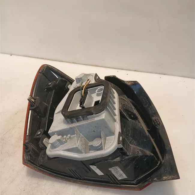 Fanale posteriore destro AL