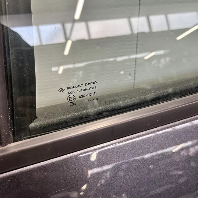 Porta posteriore sinistra