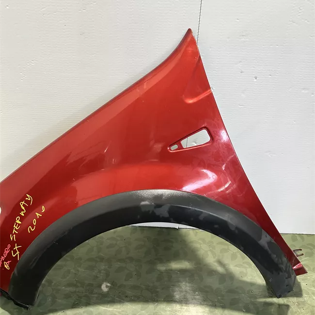 Parafango anteriore sinistro