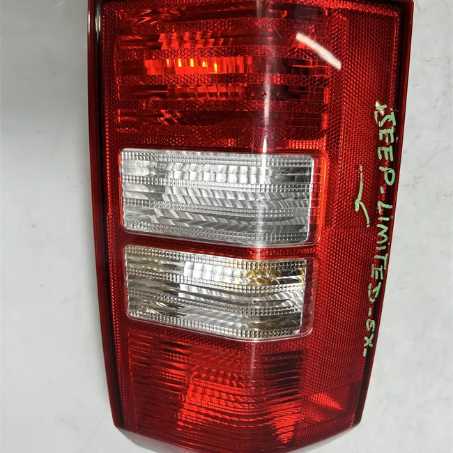 Fanale posteriore sinistro