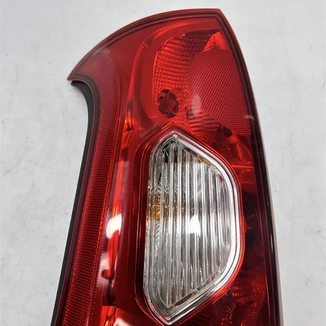 Fanale posteriore sinistro