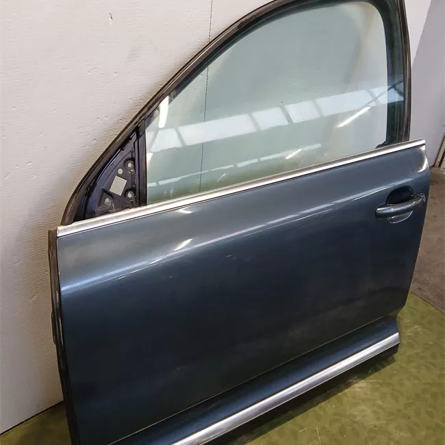 Porta anteriore sinistra