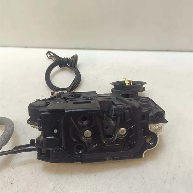 Serratura porta posteriore destra