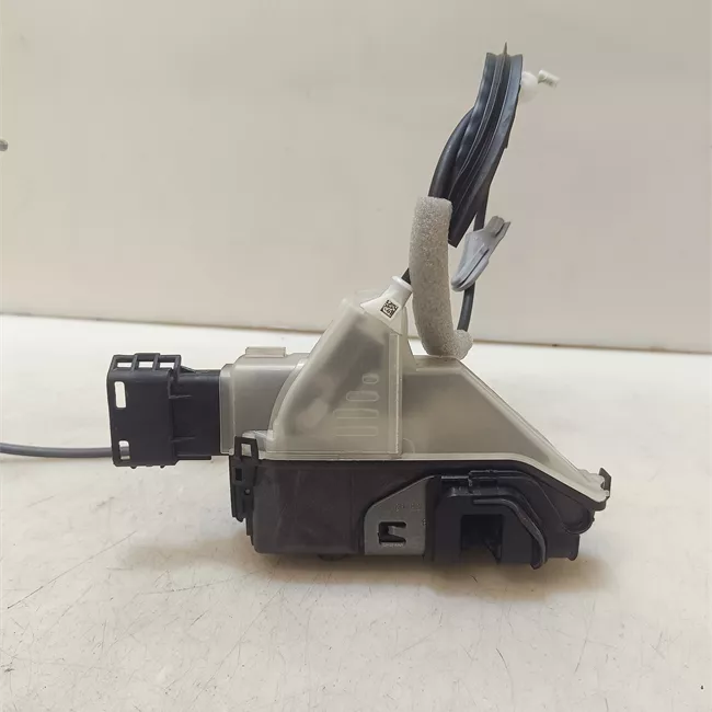 Serratura porta anteriore destra