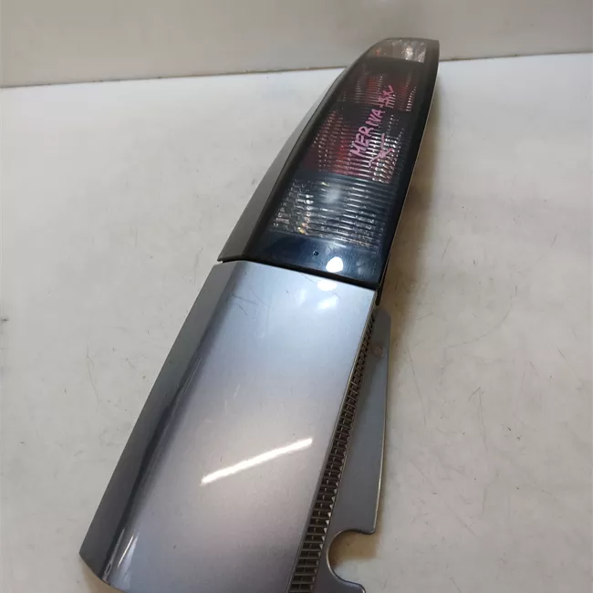 Fanale posteriore sinistro