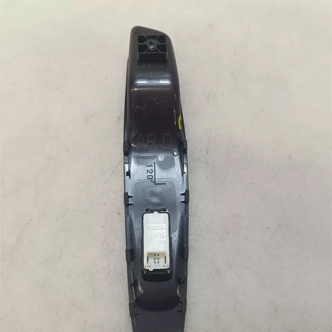 Interruttore alzacristalli porta posteriore destro