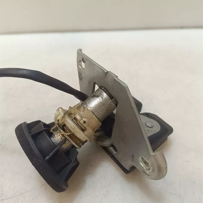 Serratura portello posteriore 11/03<