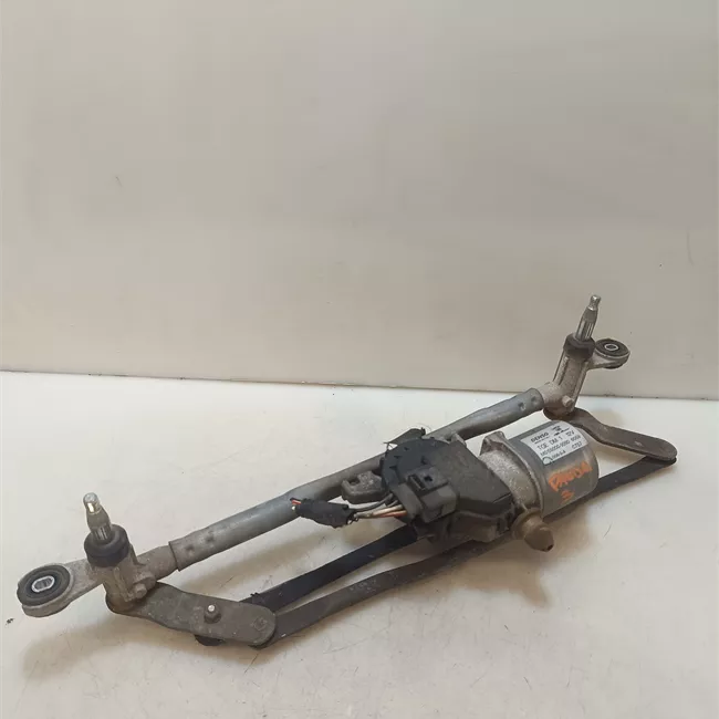 Meccanismo tergiparabrezza con motorino