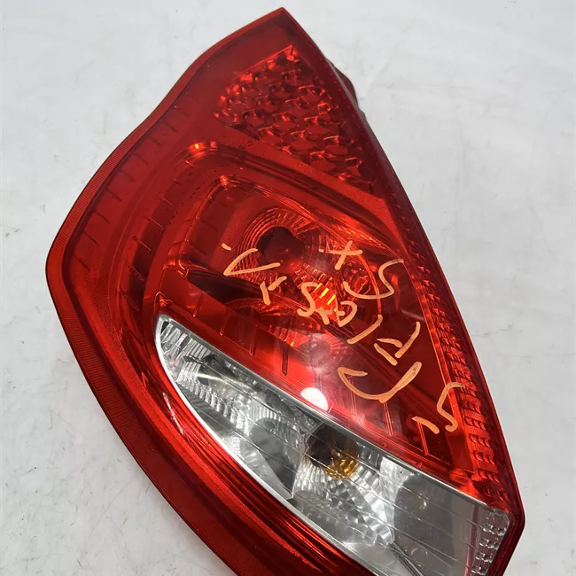 Fanale posteriore sinistro