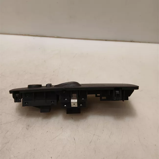 Blocco comandi alzacristalli e retrovisori esterno sinistro