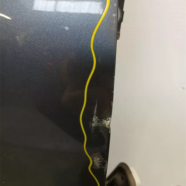 Porta anteriore destra