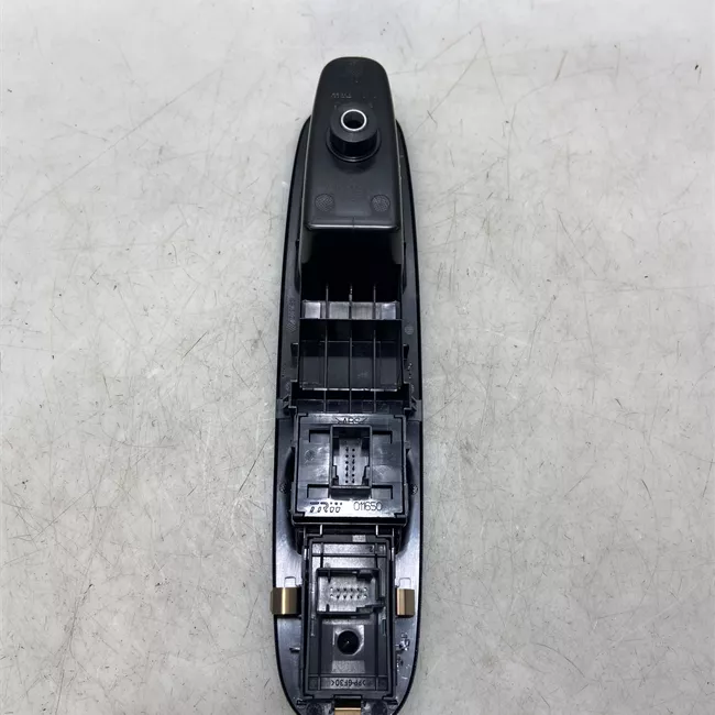 Blocco comandi alzacristalli e retrovisori esterno sinistro