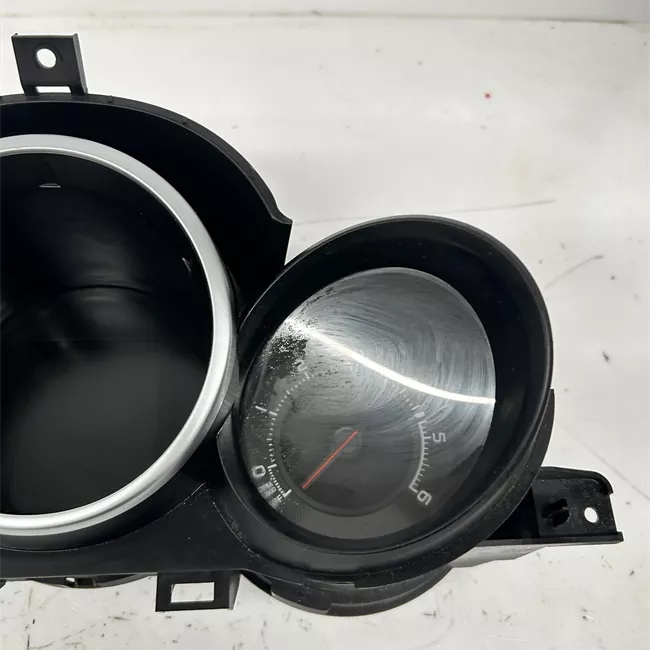 Quadro strumenti completo con displaty molutifunzione