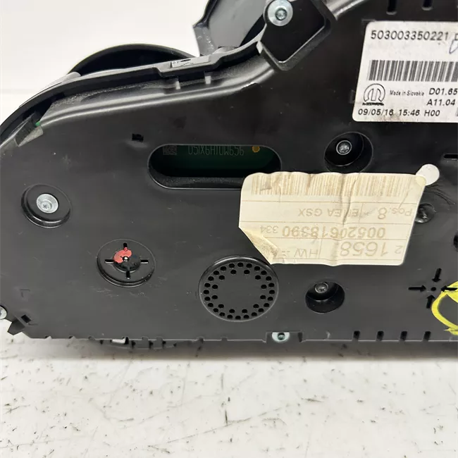 Quadro strumenti completo con displaty molutifunzione