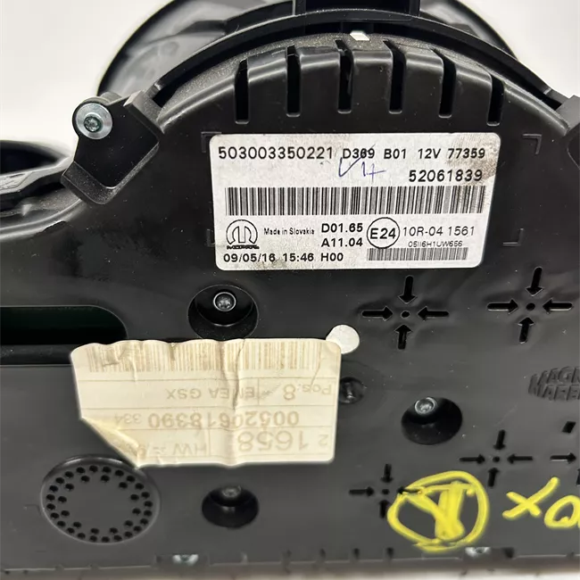 Quadro strumenti completo con displaty molutifunzione