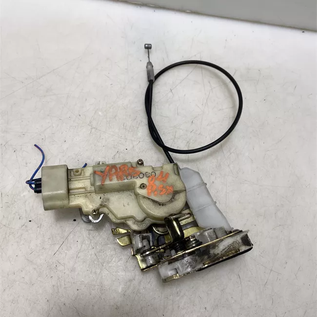 Serratura porta posteriore sinistra 06-04<